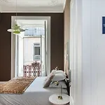 Guest house Lisbon Cheese & Wine Suites 4*