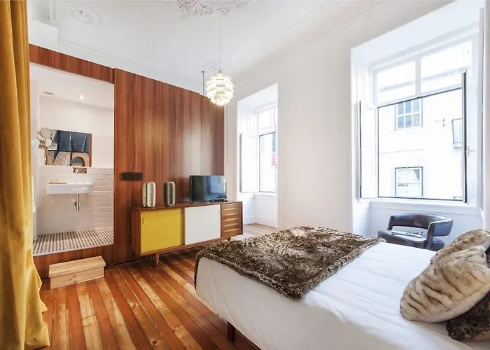 Lisbon Cheese & Wine Suites