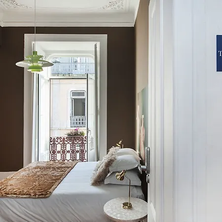 ゲストハウス チーズ ＆ ワイン スイーツ 4*