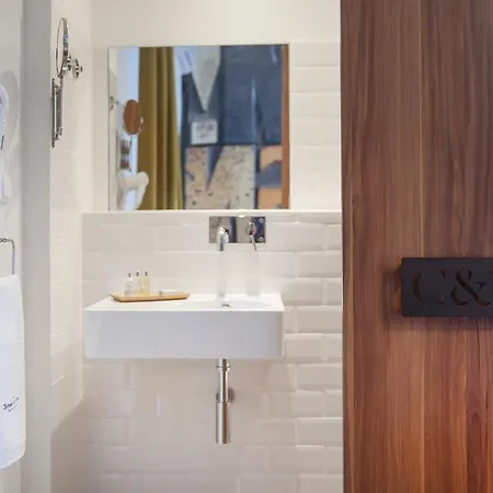 Гостьовий будинок Cheese & Wine 4*