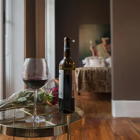 Cheese & Wine Гостьовий будинок Лісабон